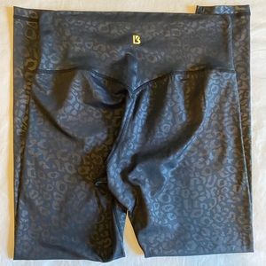 BuffBunny Rebel Legging Black Leopard